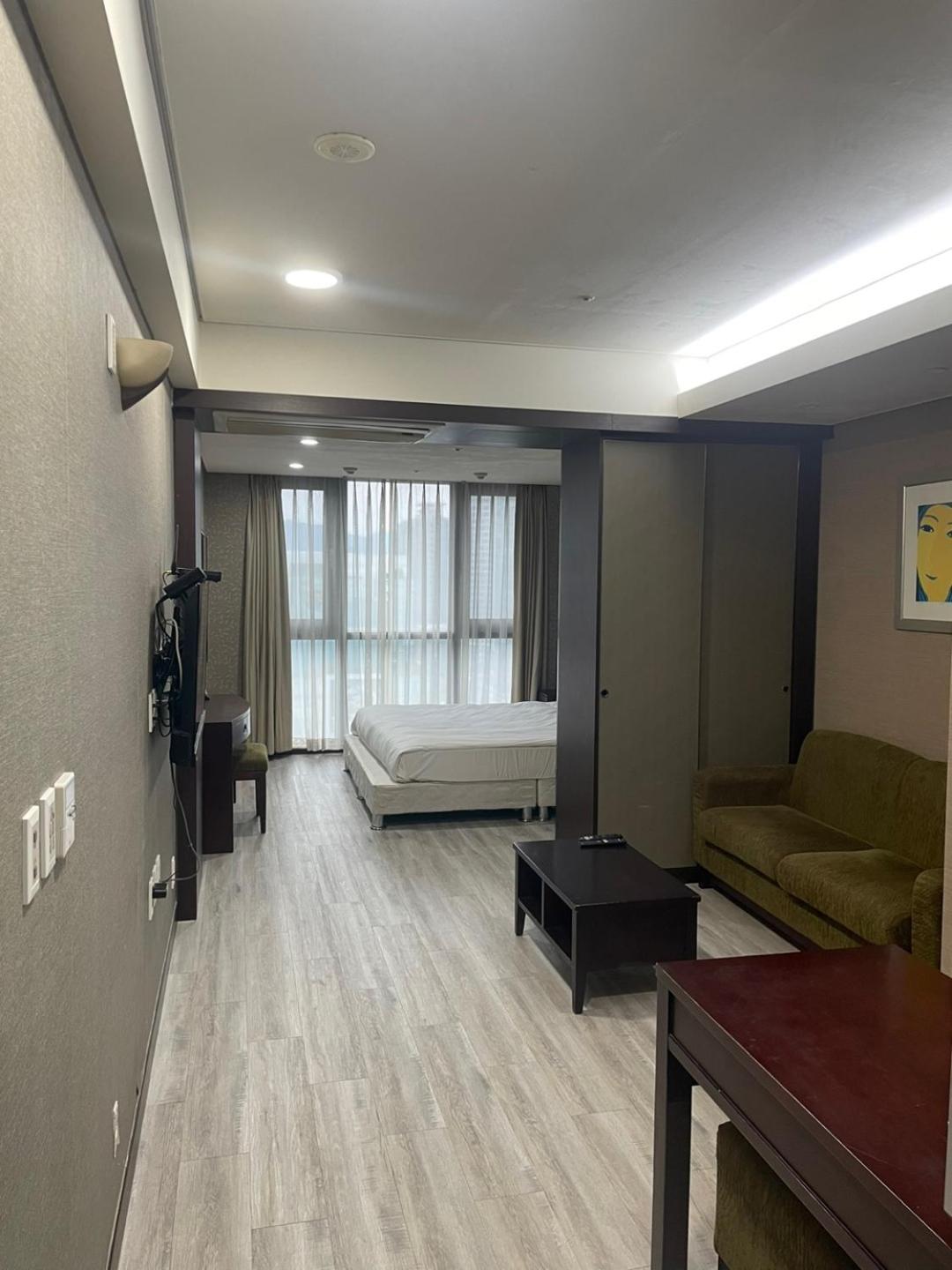 Busan Centurn Victoria Hotel מראה חיצוני תמונה